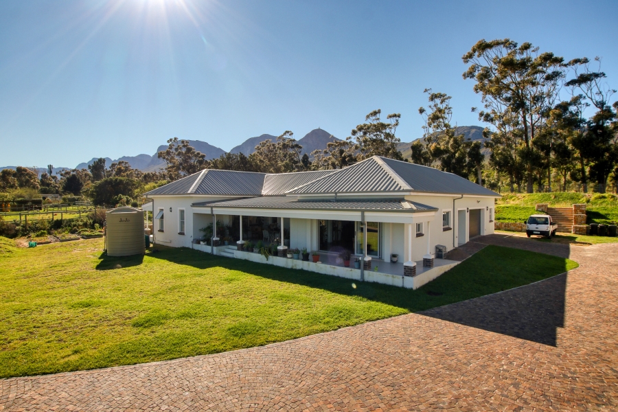 8 Bedroom Property for Sale in High Riding Country Estate Western Cape